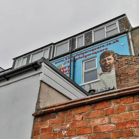 23 Trafalgar Square With Hot Tub And Cinema